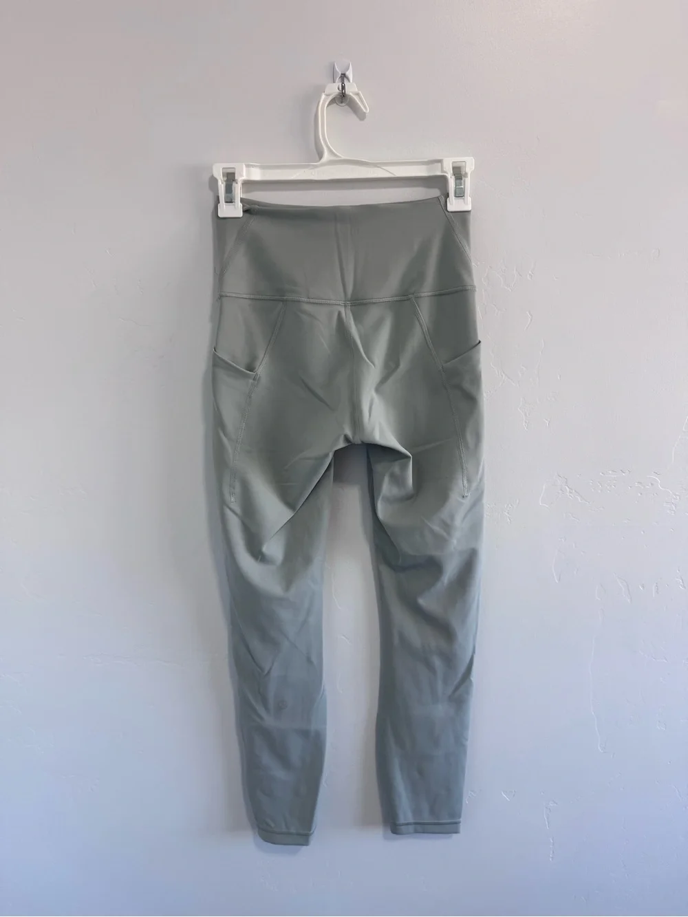 Lululemon Wunder Train High-Rise Tight with Pockets 25